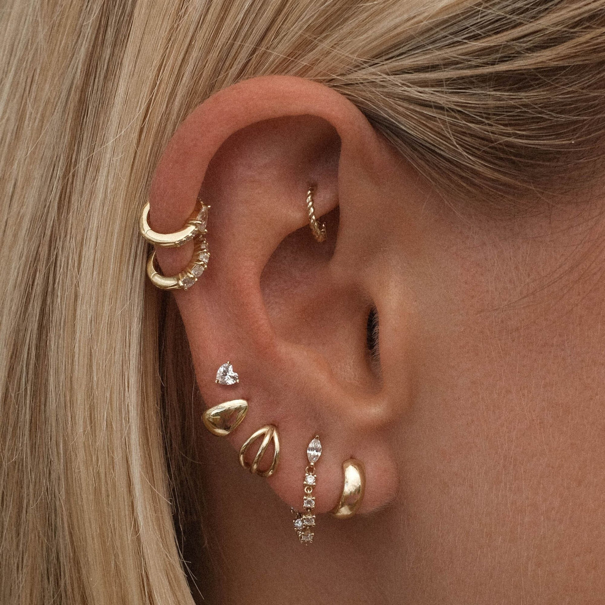 Gold Osri Cage Clicker Hoop | Fine Jewelry | Adornmonde