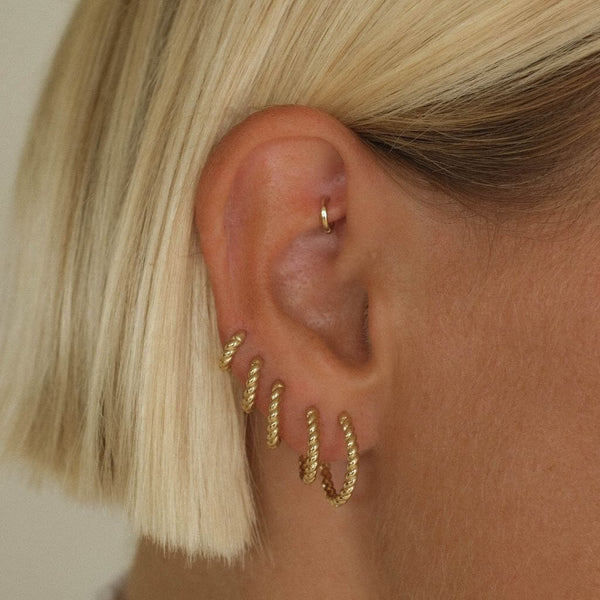 Smith rope hoop piercing