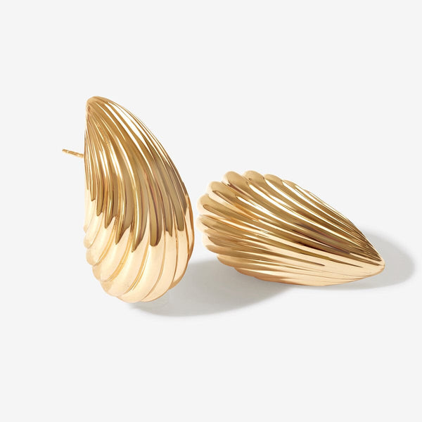 Geller shell earrings