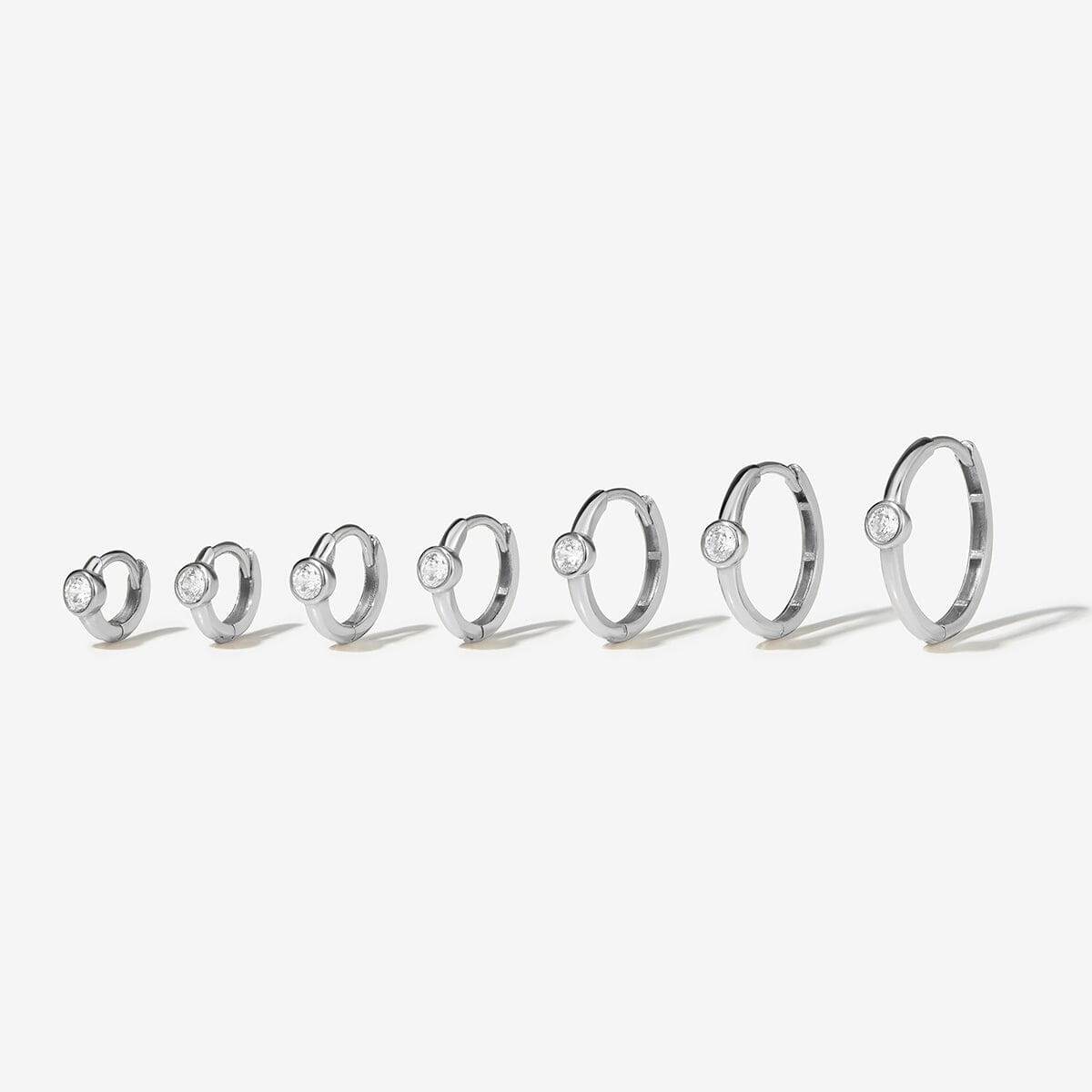 Lotto diamond hoop piercing