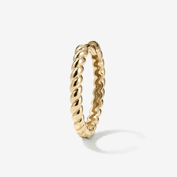 Smith rope hoop piercing