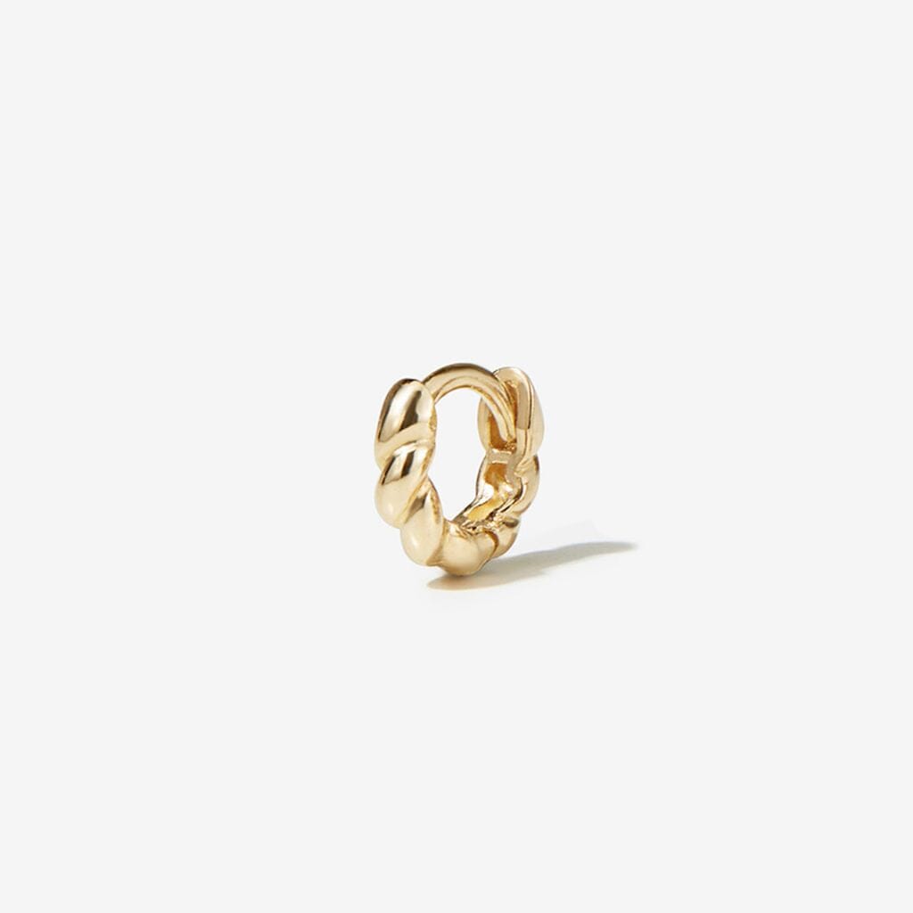 Smith rope hoop piercing
