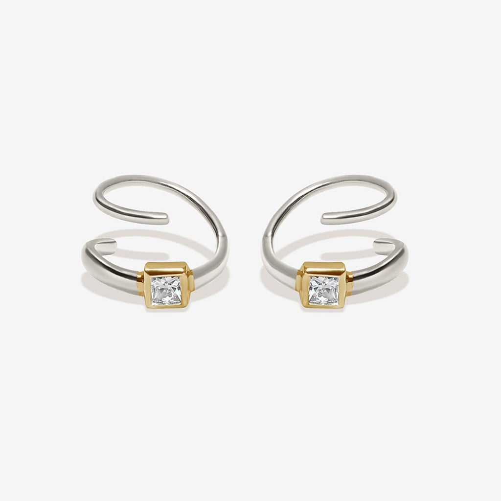 Meta twist earrings