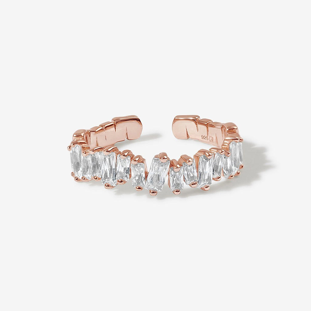 Roger crystal ring