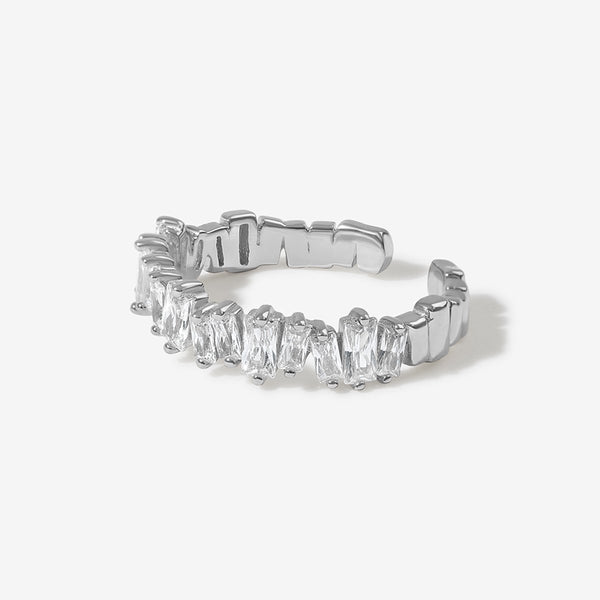 Roger crystal ring