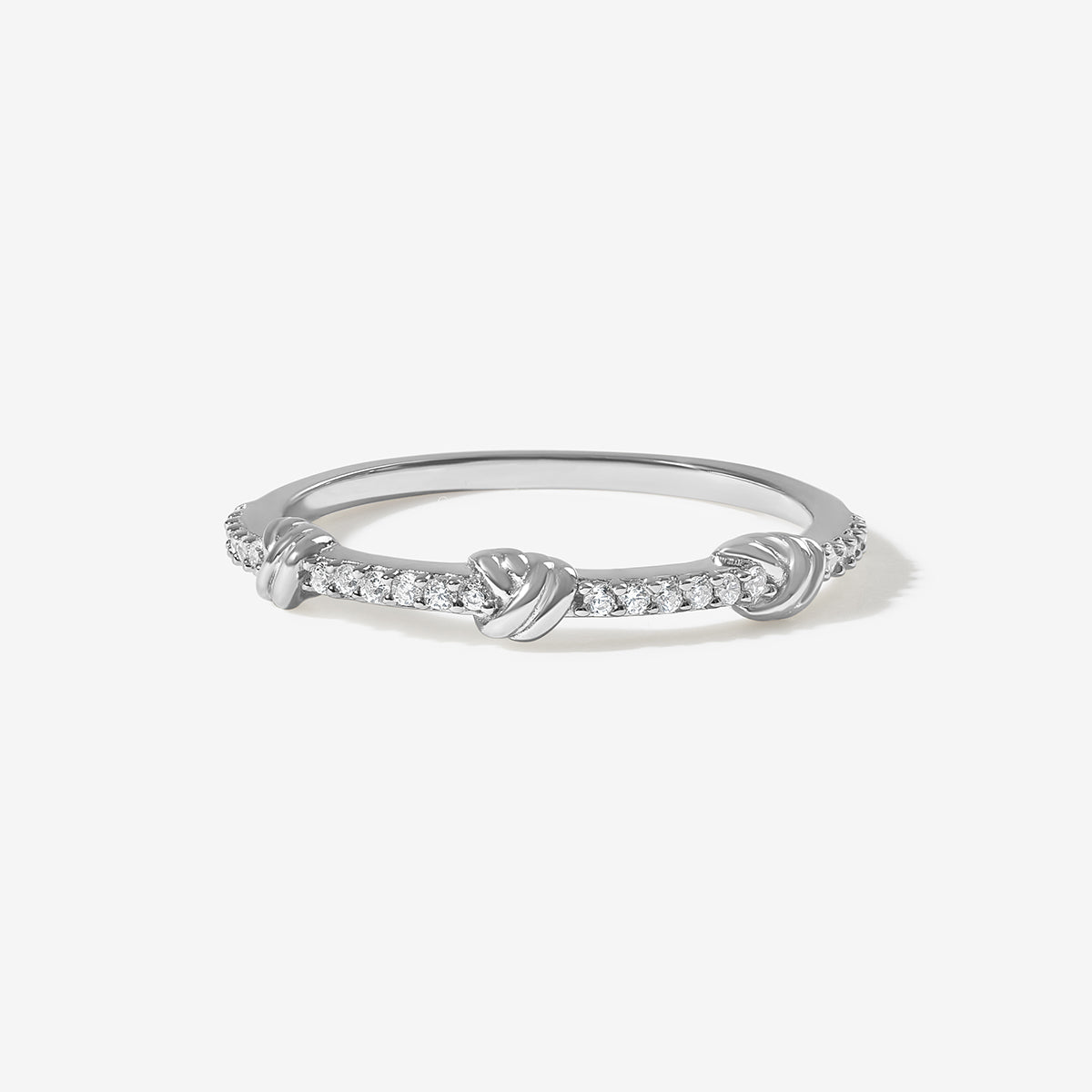 Tray triple knot ring